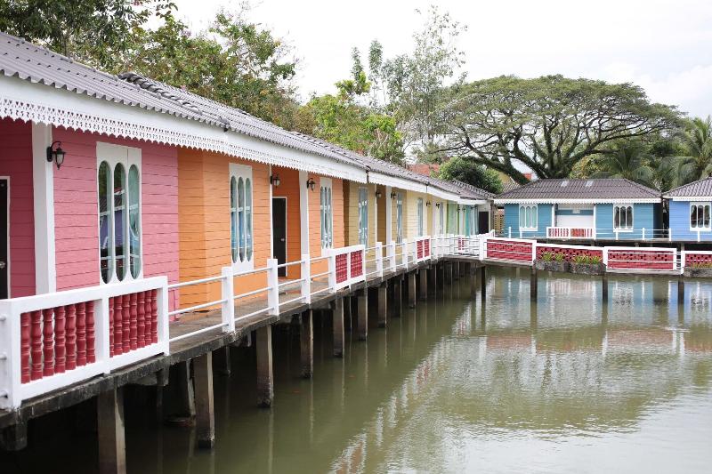Lampam Resort image