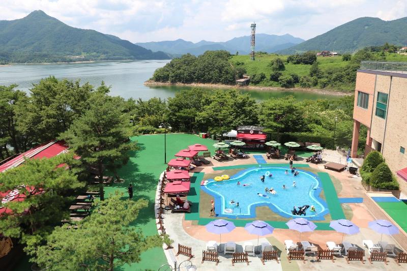 Cheongpung Resort Lake Hotel image