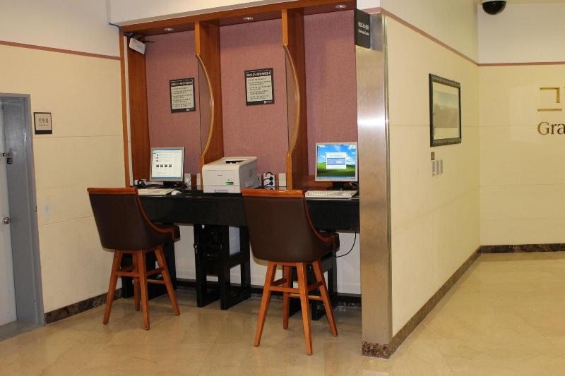 Cheongpung Resort Lake Hotel image