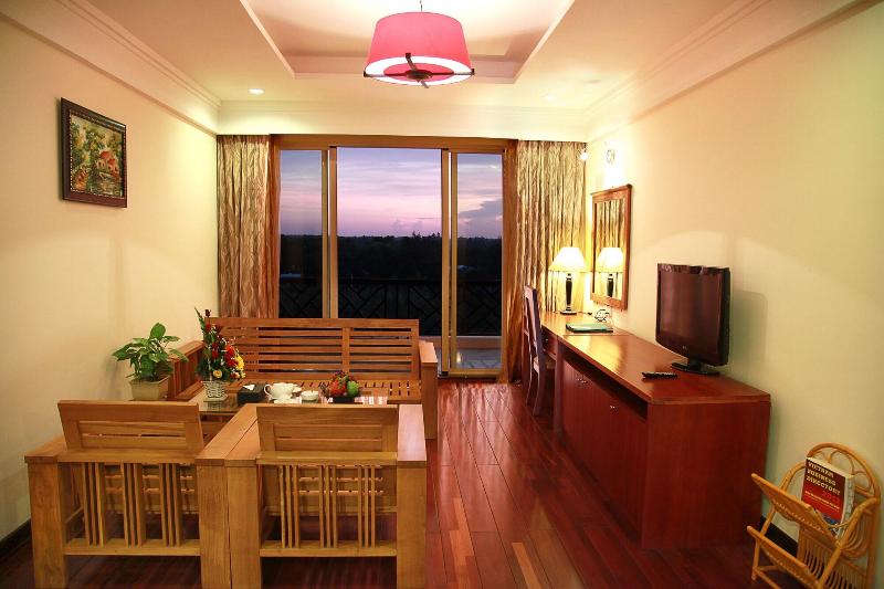 DLGL - Dung Quat Hotel image 8