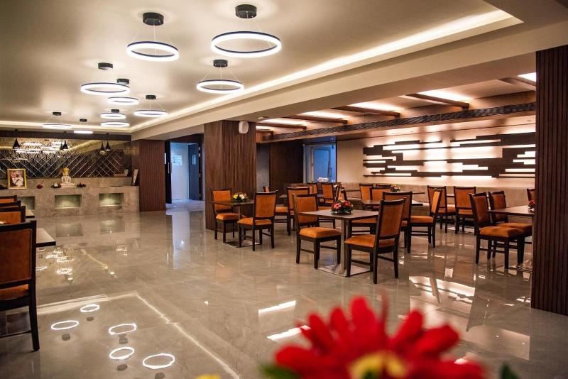 Vinnca Amba Suites image