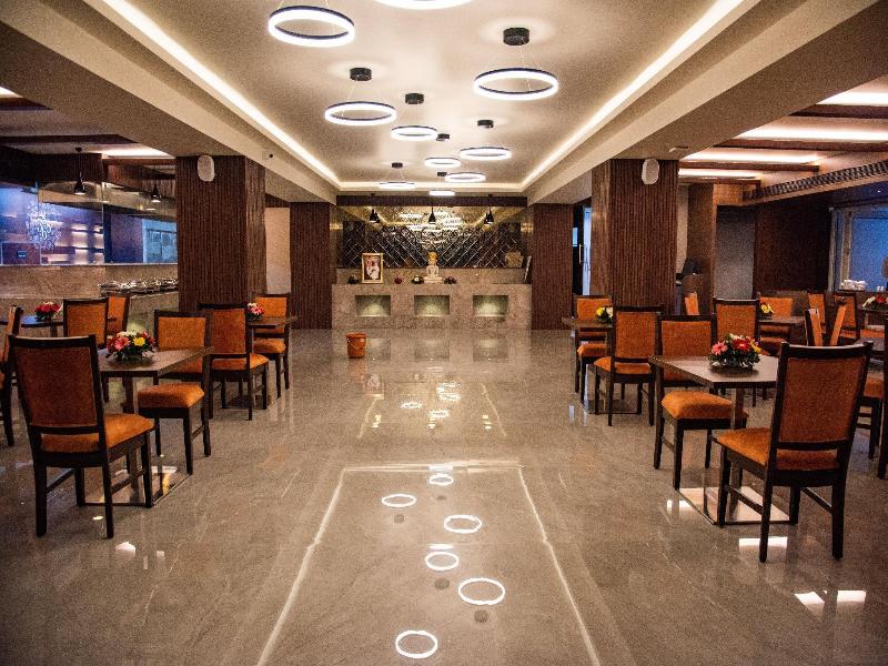 Vinnca Amba Suites image