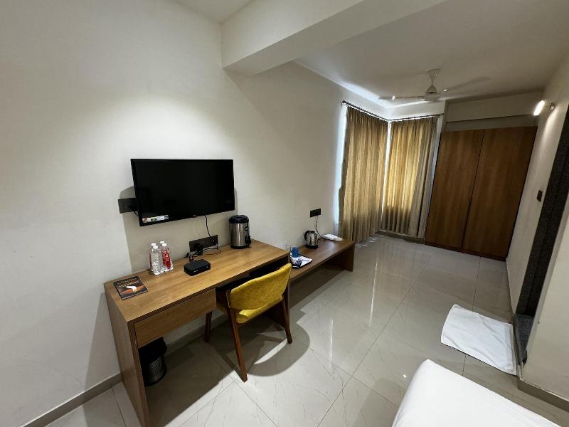 Vinnca Amba Suites image