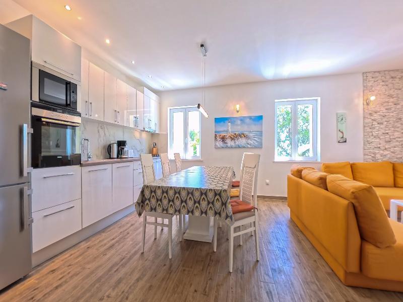 Villa Mambo image