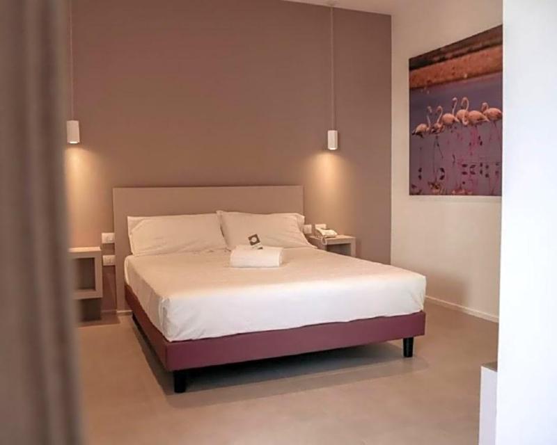 Salapia Salis Resort image