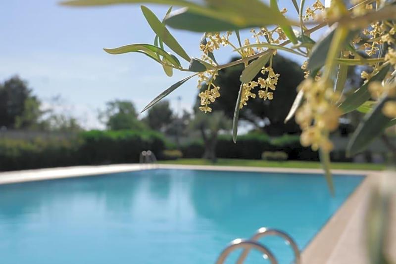 Salapia Salis Resort image