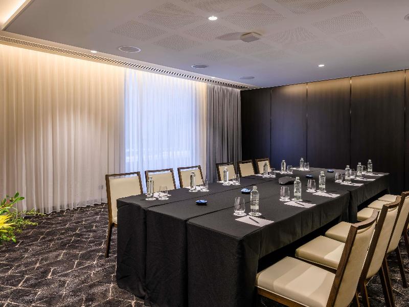 Movenpick Hotel Hobart image