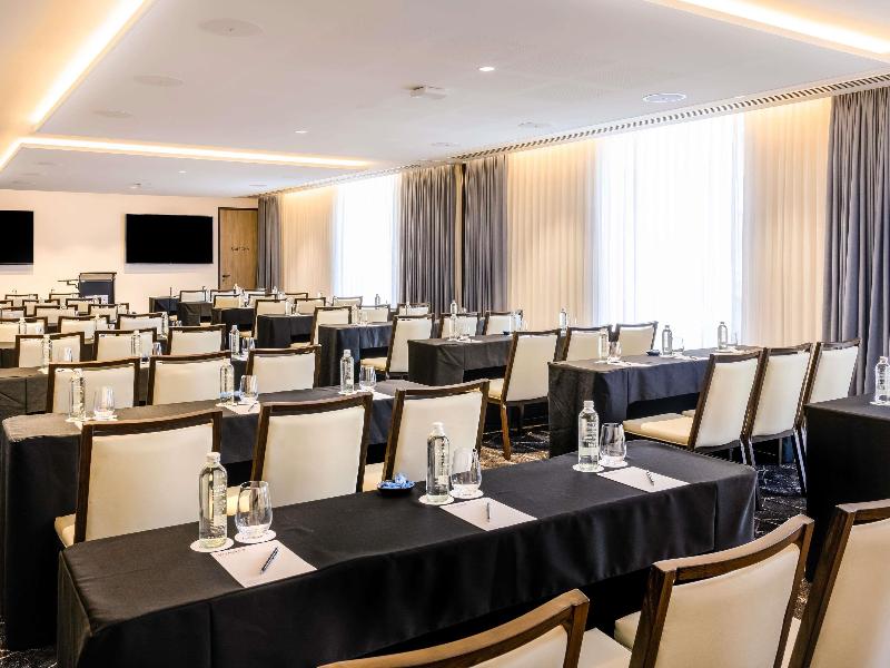 Movenpick Hotel Hobart image