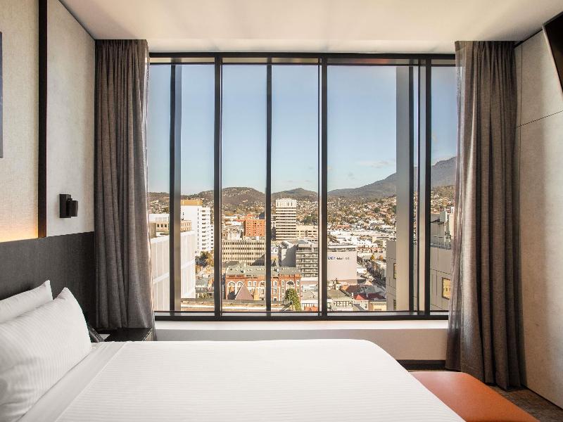 Movenpick Hotel Hobart image