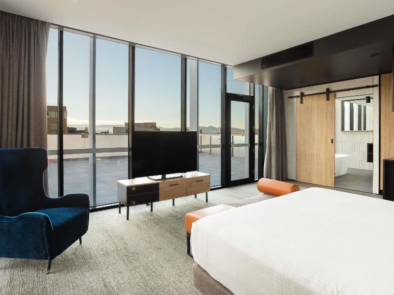Movenpick Hotel Hobart image