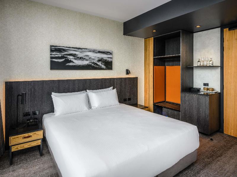 Movenpick Hotel Hobart image