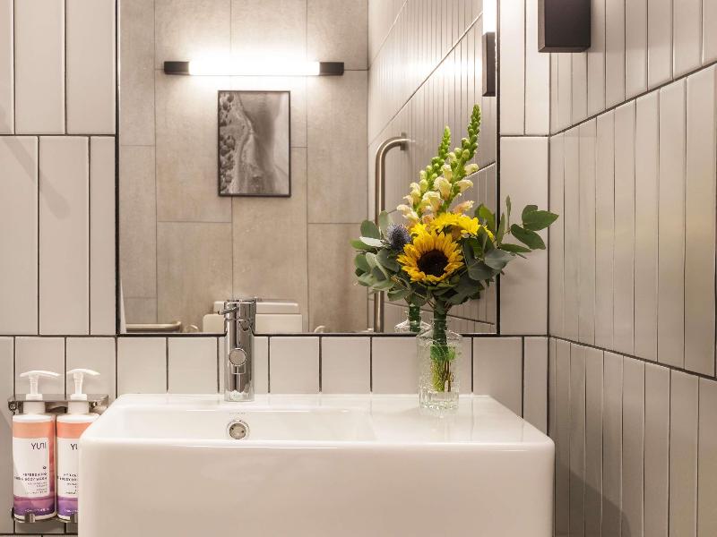 Movenpick Hotel Hobart image