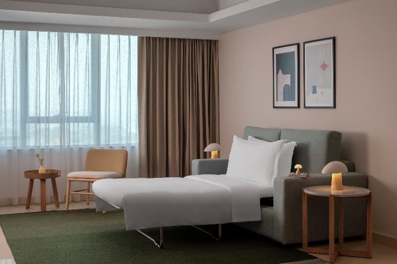 Staybridge Suites Dubai Internet City image