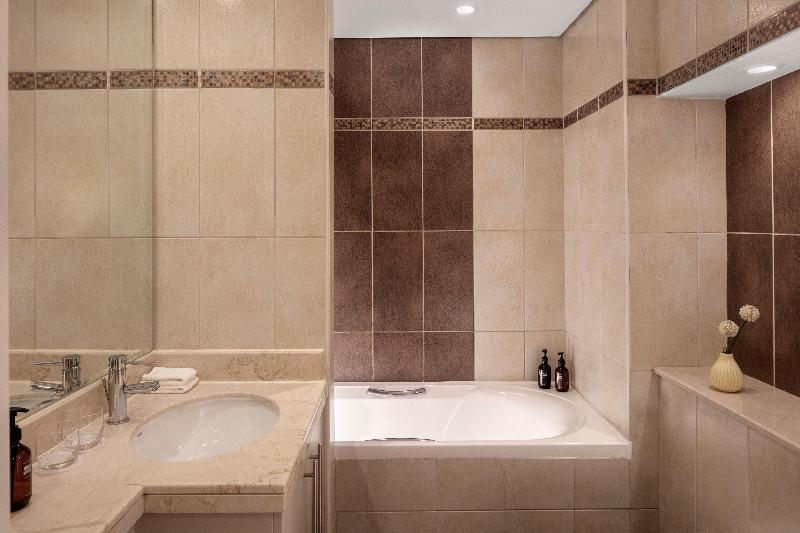 Staybridge Suites Dubai Internet City image