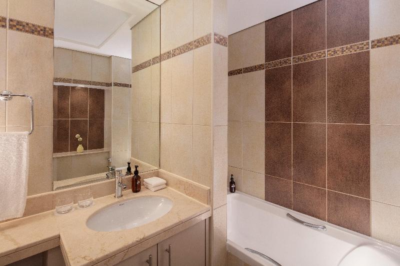 Staybridge Suites Dubai Internet City image
