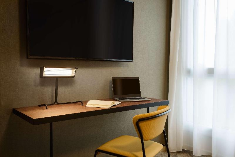 Hyatt Place Paris Charles De Gaulle Airport image