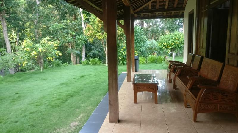 Homestay Mbah Mul by ZUZU