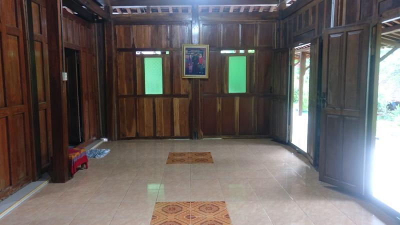 Homestay Mbah Mul by ZUZU