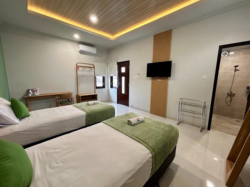 Hotel Perdana by ZUZU image