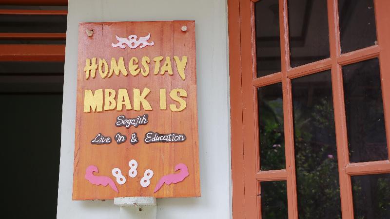 IS Homestay by ZUZU