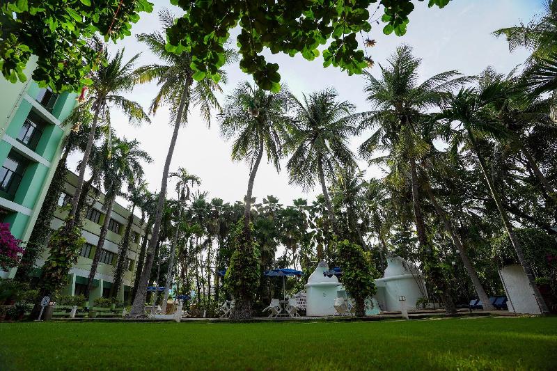 Hotel Parisutham