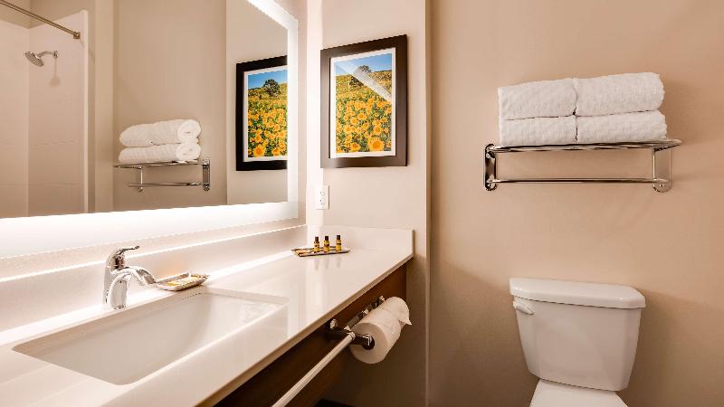 Best Western Plus Jefferson image