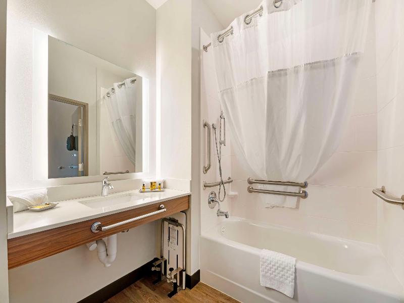 Best Western Plus Jefferson image