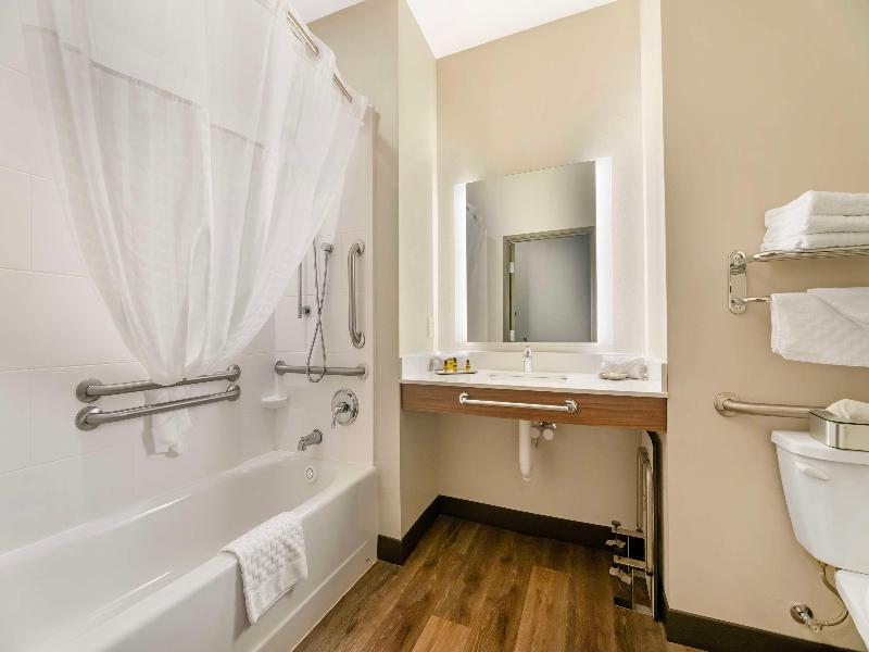 Best Western Plus Jefferson image