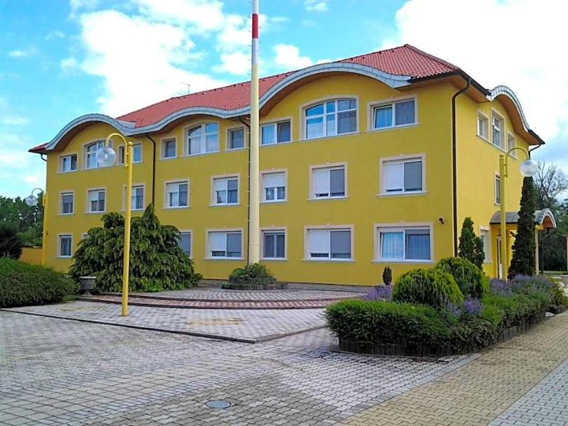 Leier Business Hotel image
