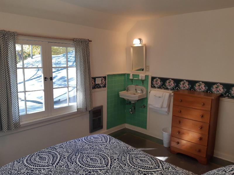 Miners Bay Lodge — photo 136
