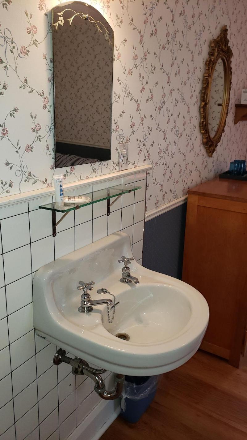 Miners Bay Lodge — photo 211