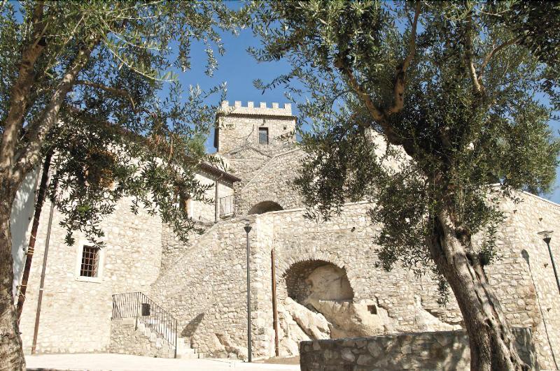 Castello Torre in Pietra - Pietradefusi image