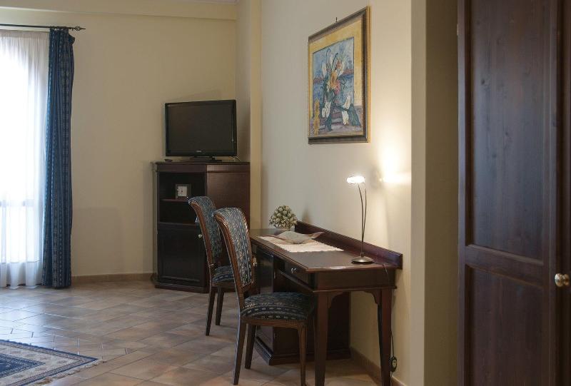 Castello Torre in Pietra - Pietradefusi image