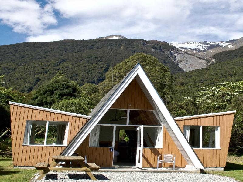 Wonderland Makarora Lodge image