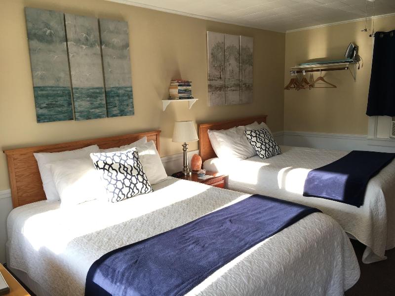 Highland Lake Resort image