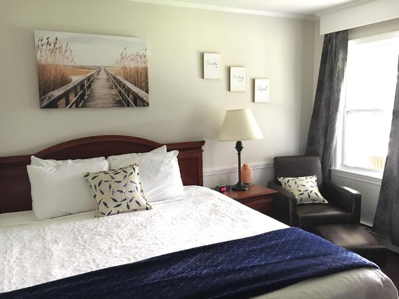 Highland Lake Resort image