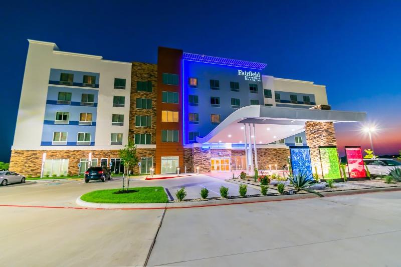 Fairfield Inn & Suites by Marriott Houston League  image