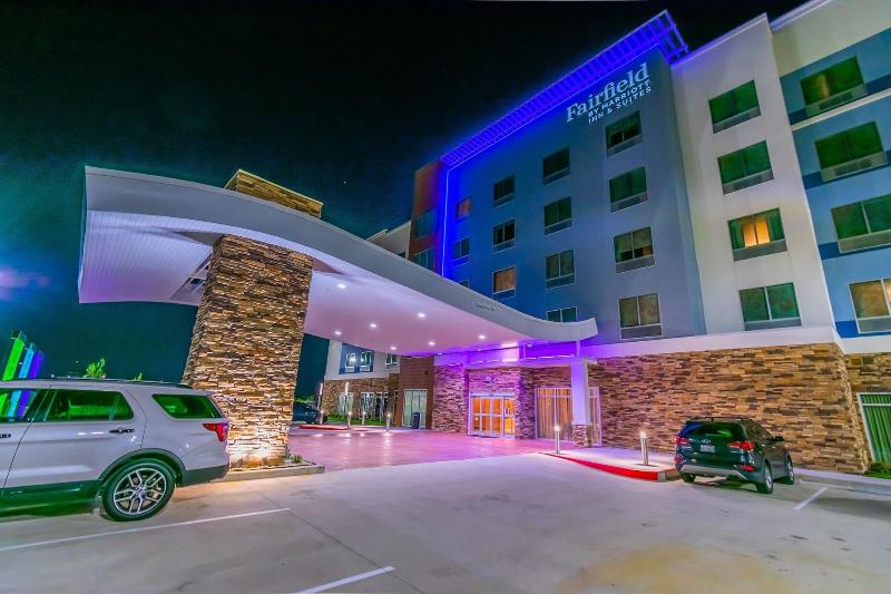 Fairfield Inn & Suites by Marriott Houston League  image