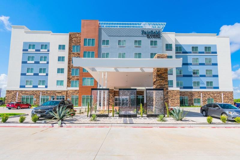 Fairfield Inn & Suites by Marriott Houston League  image