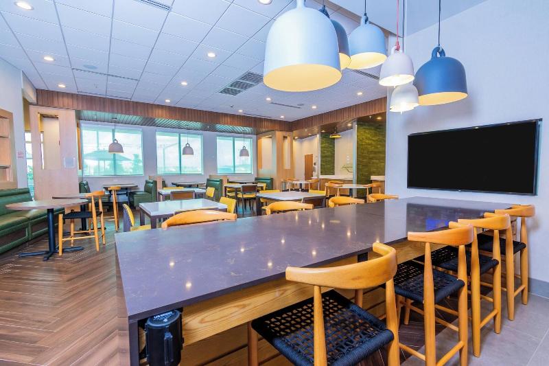 Fairfield Inn & Suites by Marriott Houston League  image