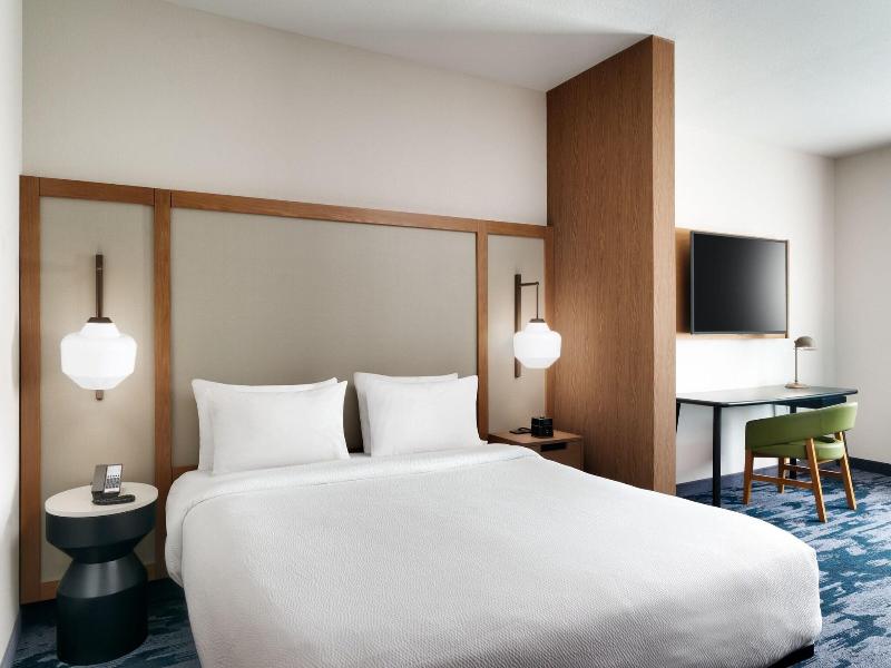 Fairfield Inn & Suites by Marriott Houston League  image