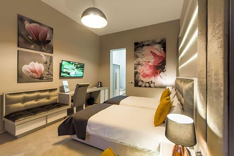 Hotel Edma image