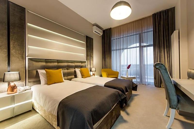 Hotel Edma image