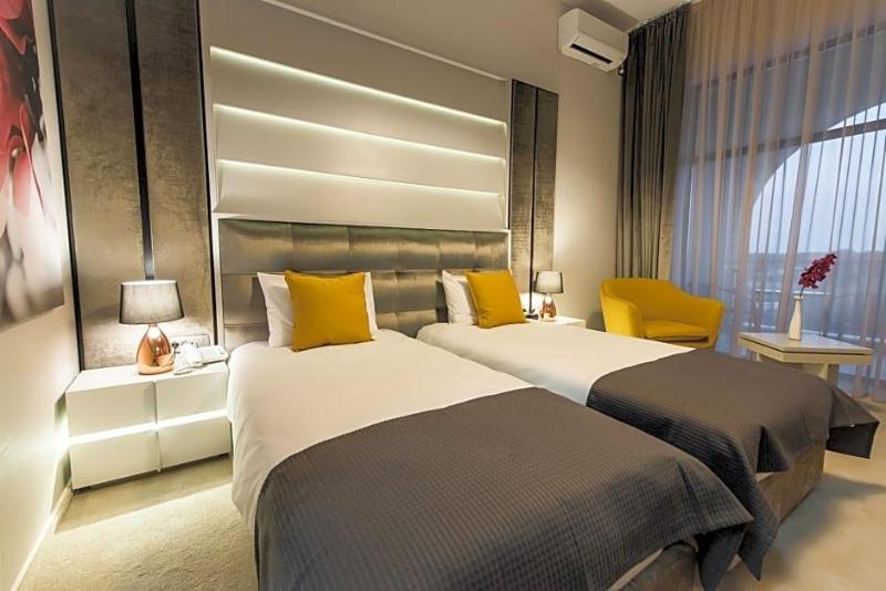 Hotel Edma image