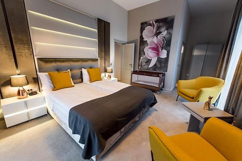 Hotel Edma image
