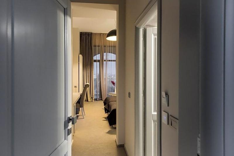 Hotel Edma image