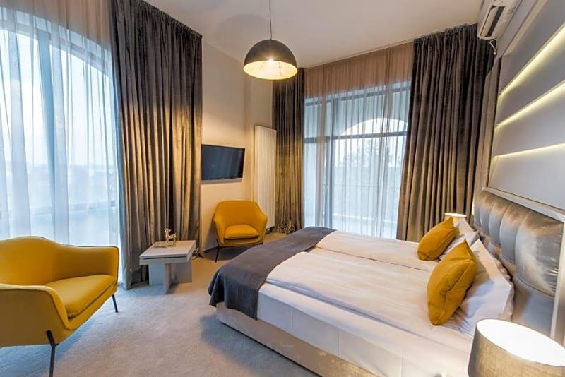 Hotel Edma image