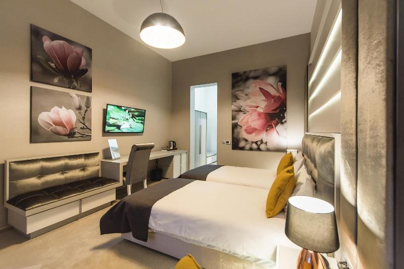Hotel Edma image