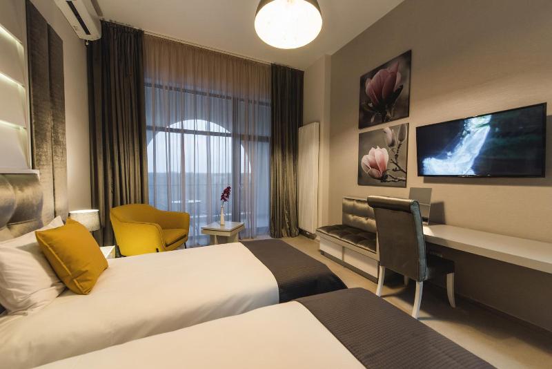 Hotel Edma image