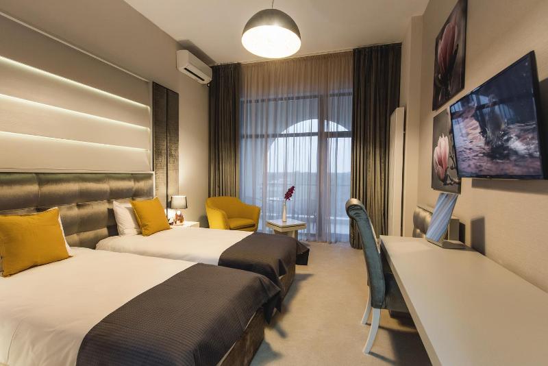 Hotel Edma image